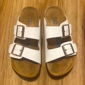 Birkenstock White Leather Sandals with Adjustable Straps